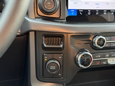 2025 Ford F-150 XLT w/ Black Appearance Package