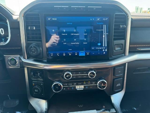 2023 Ford F-150 King Ranch w/ Twin Panel Moonroof + Heated Steering Wheel