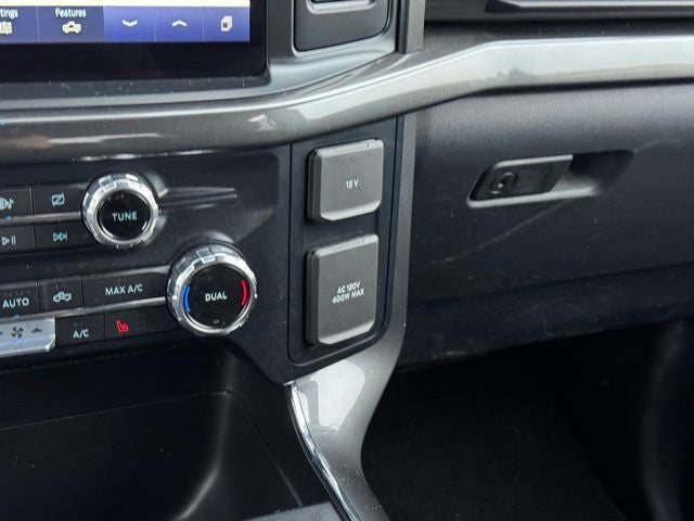 2022 Ford F-150 XLT w/ Power Slide Rear Window + Trailer Tow Package