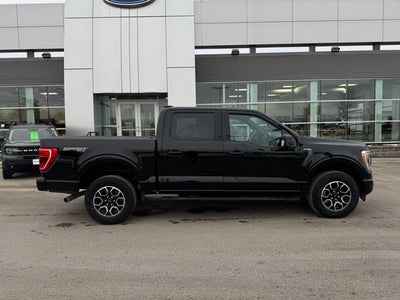 2022 Ford F-150 XLT w/ Power Slide Rear Window + Trailer Tow Package