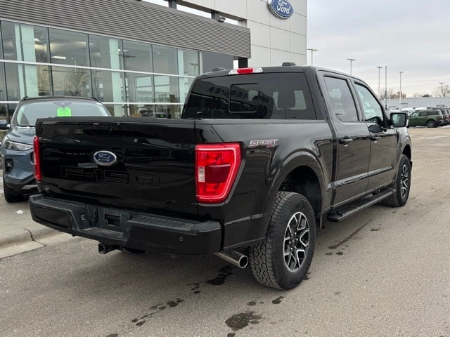 2022 Ford F-150 XLT w/ Power Slide Rear Window + Trailer Tow Package