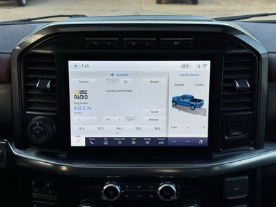 2023 Ford F-150 Lariat w/ Heated Steering Wheel + Max Tow / 157" Wheelbas