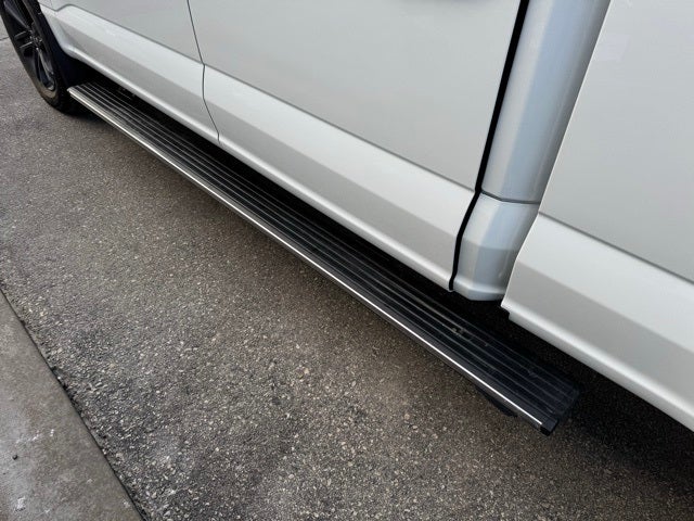 2023 Ford F-150 Lariat w/ Heated Steering Wheel + Max Tow / 157" Wheelbas