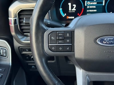 2023 Ford F-150 Lariat w/ Heated Steering Wheel + Max Tow / 157" Wheelbas