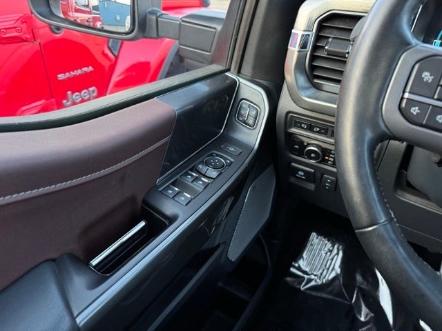 2023 Ford F-150 Lariat w/ Heated Steering Wheel + Max Tow / 157" Wheelbas