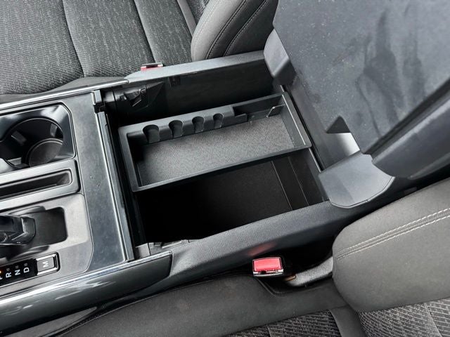 2023 Ford F-150 XLT w/ Twin Panel Moonroof + Max Tow / 157" Wheelbase