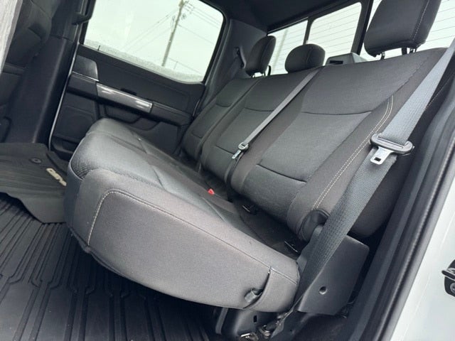 2023 Ford F-150 XLT w/ Twin Panel Moonroof + Max Tow / 157" Wheelbase