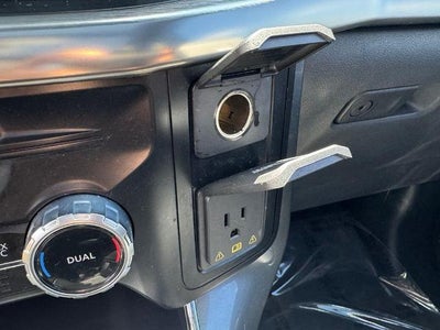 2023 Ford F-150 Lariat w/ 6.5' Box