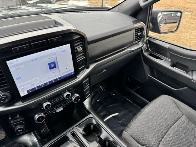 2023 Ford F-150 XLT w/ Twin Panel Moonroof + Trailer Tow Package