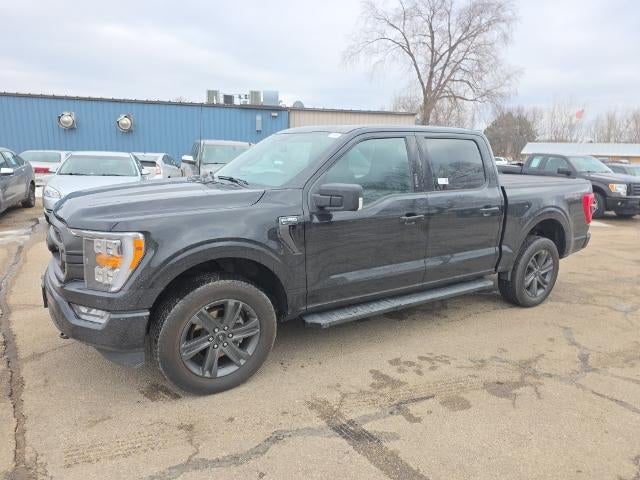 2023 Ford F-150 XLT w/ Twin Panel Moonroof + Trailer Tow Package