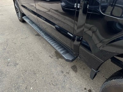 2023 Ford F-150 XLT w/ Twin Panel Moonroof + Trailer Tow Package