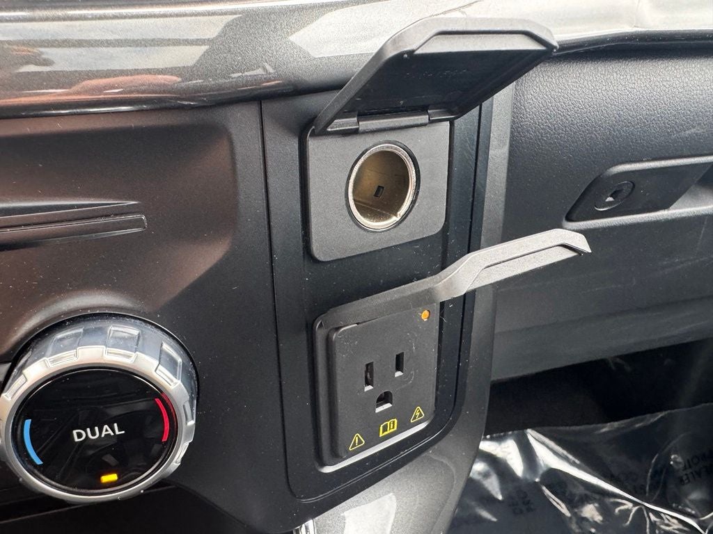 2023 Ford F-150 XLT w/ 6.5' Box + Trailer Tow Package