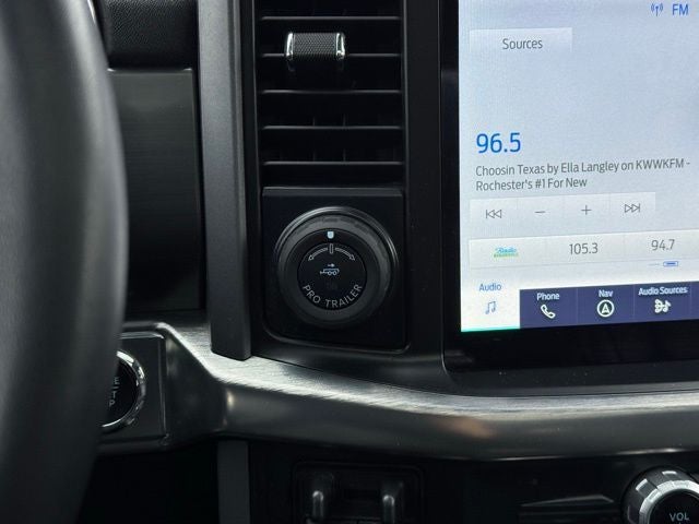 2023 Ford F-150 Lariat w/ Twin Panel Moonroof + 360 Camera