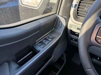 2026 Ford F-150 XLT w/Tailgate Step + FX4 Pikg