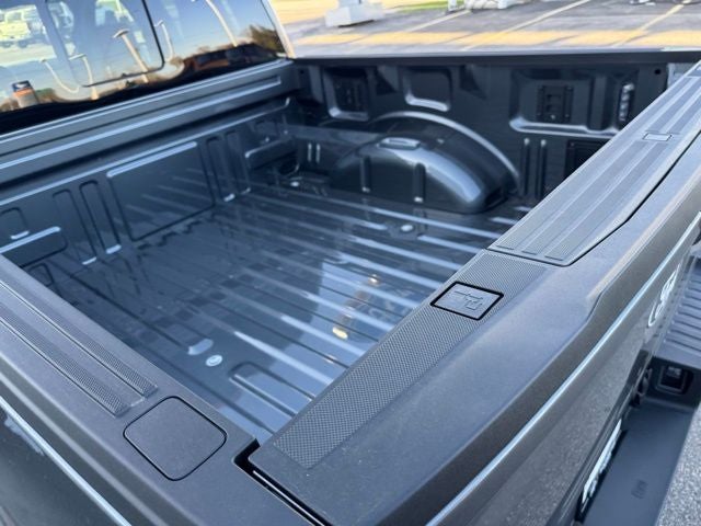 2026 Ford F-150 XLT w/Tailgate Step + FX4 Pikg