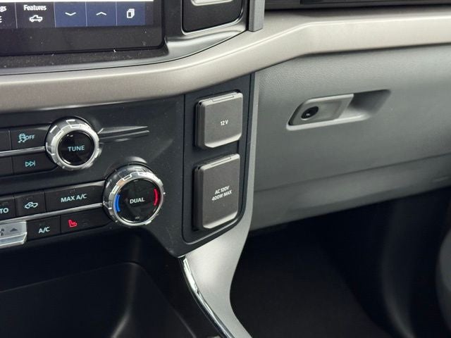 2026 Ford F-150 XLT w/Tailgate Step