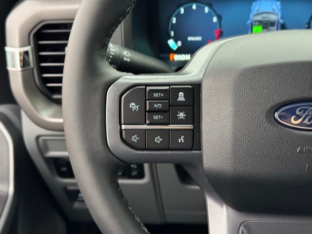 2026 Ford F-150 XLT w/Tailgate Step