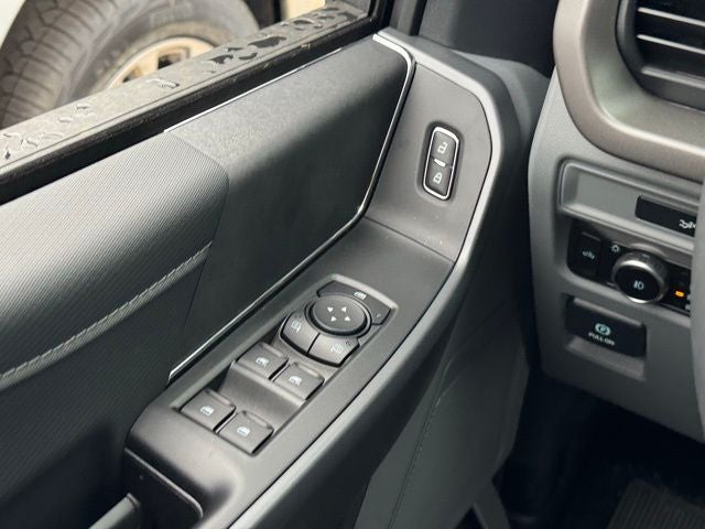 2026 Ford F-150 XLT w/Tailgate Step