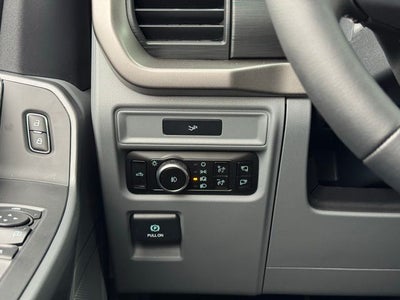 2026 Ford F-150 XLT w/Tailgate Step