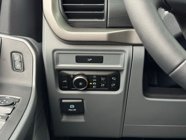 2026 Ford F-150 XLT w/Tailgate Step