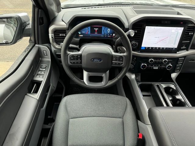 2026 Ford F-150 XLT w/Tailgate Step