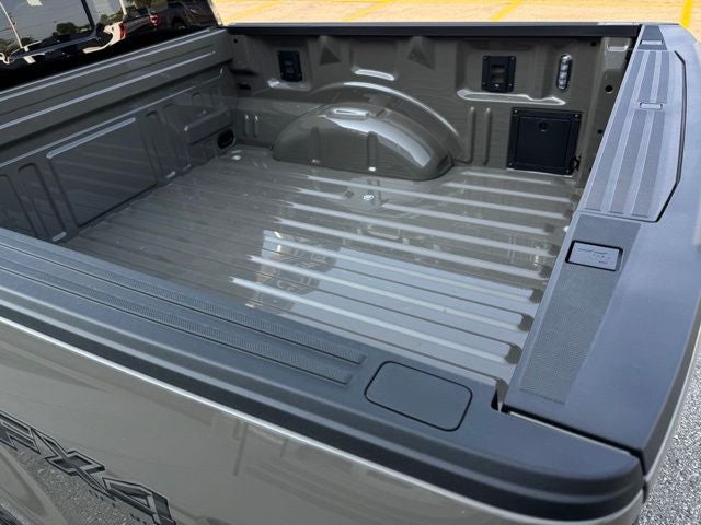 2026 Ford F-150 XLT w/Tailgate Step + FX4 Pkg