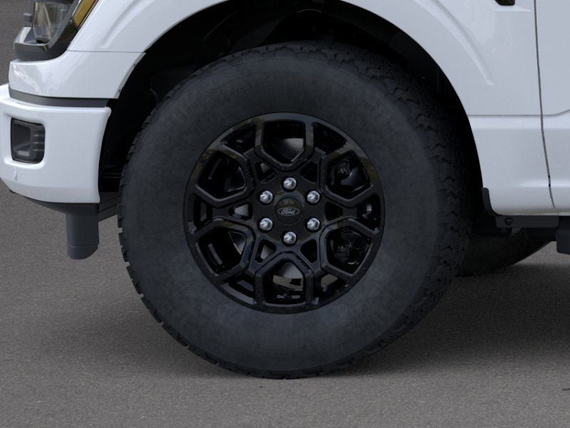 2026 Ford F-150 XLT 6.5' Bed w/Tailgate Step