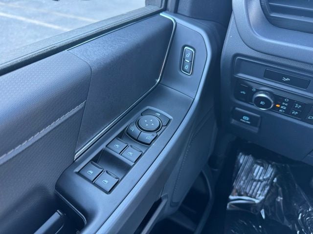 2026 Ford F-150 XLT 6.5' Bed w/Tailgate Step