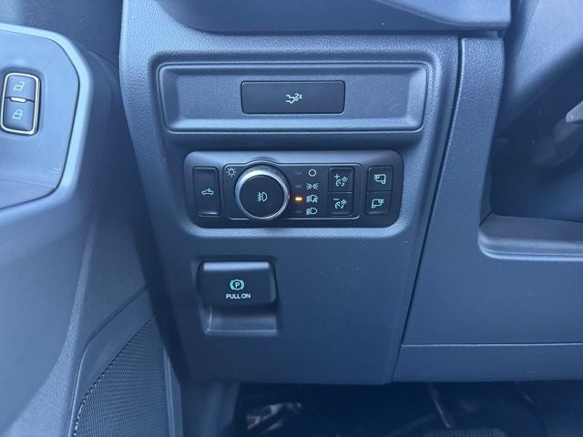2026 Ford F-150 XLT 6.5' Bed w/Tailgate Step