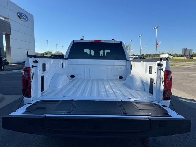 2026 Ford F-150 XLT 6.5' Bed w/Tailgate Step