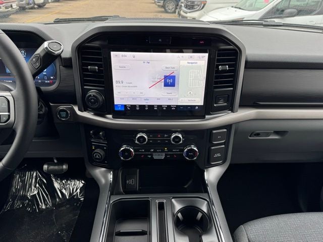 2026 Ford F-150 XLT w/Tailgate Step