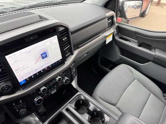 2026 Ford F-150 XLT w/Tailgate Step