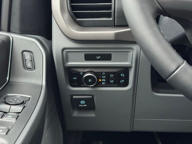 2026 Ford F-150 XLT w/Tailgate Step