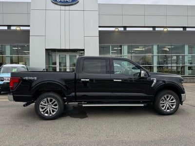 2026 Ford F-150 XLT w/Tailgate Step