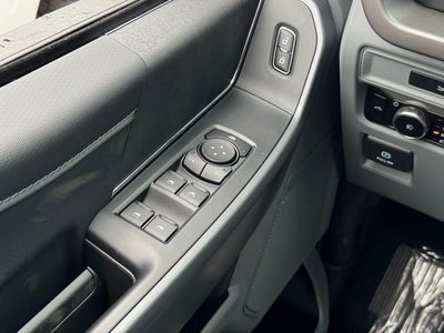 2026 Ford F-150 XLT w/Tailgate Step + Tailgate Step