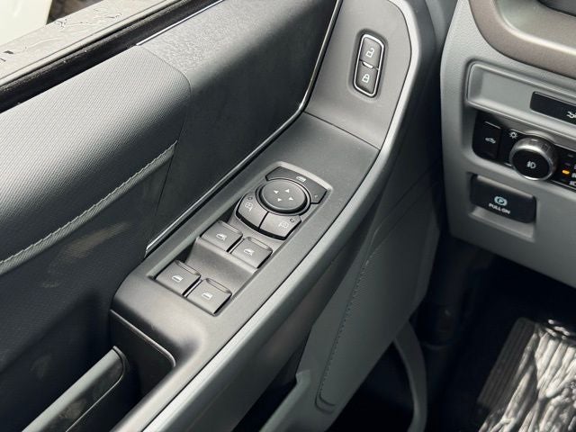 2026 Ford F-150 XLT w/Tailgate Step + Tailgate Step