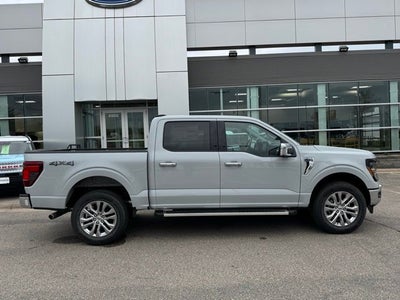2026 Ford F-150 XLT w/Tailgate Step + Tailgate Step