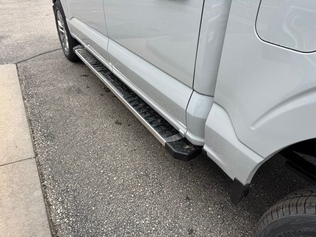 2026 Ford F-150 XLT w/Tailgate Step + Tailgate Step
