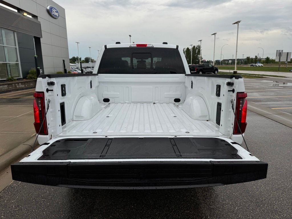 2026 Ford F-150 XLT 6.5' Bed w/FX4 Pkg + Tailgate Step