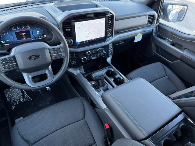 2026 Ford F-150 XLT 6.5' Bed w/FX4 Pkg + Tailgate Step