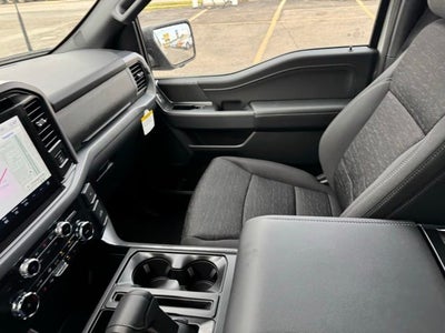 2026 Ford F-150 XLT 6.5' Bed w/Tailgate Step