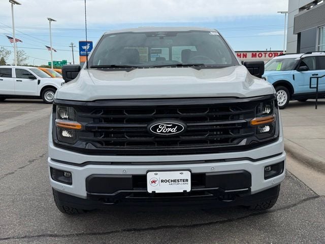 2026 Ford F-150 XLT 6.5' Bed w/Tailgate Step
