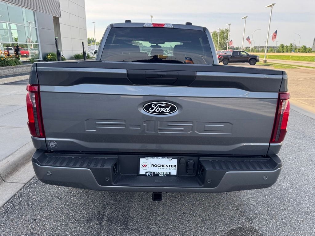 2026 Ford F-150 XLT w/Black Appearance Pkg