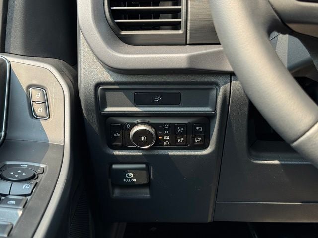 2026 Ford F-150 XLT 6.5' Bed w/Tailgate Step
