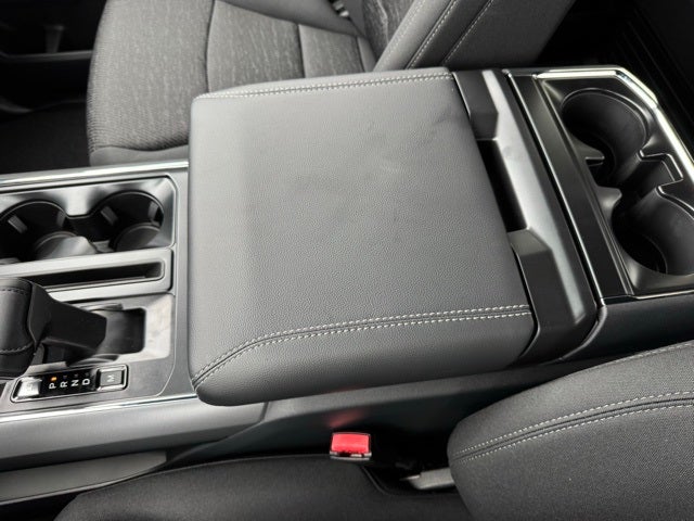 2025 Ford F-150 XLT w/Max Tow Rear Axle + Tailgate Step