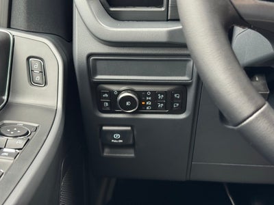 2025 Ford F-150 XLT w/Max Tow Rear Axle + Tailgate Step