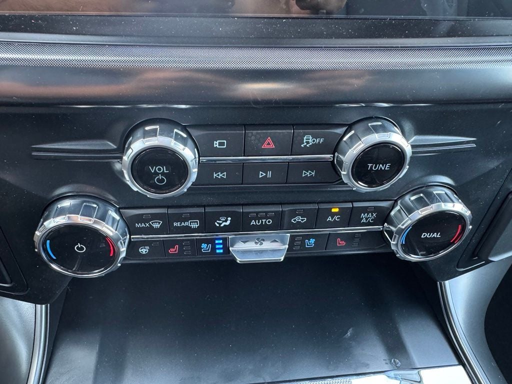 2026 Ford F-150 Tremor w/Twin Panel Moonroof + Heads Up Display