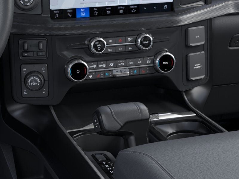 2026 Ford F-150 Lariat w/Twin Panel Roof + FX4 Pkg