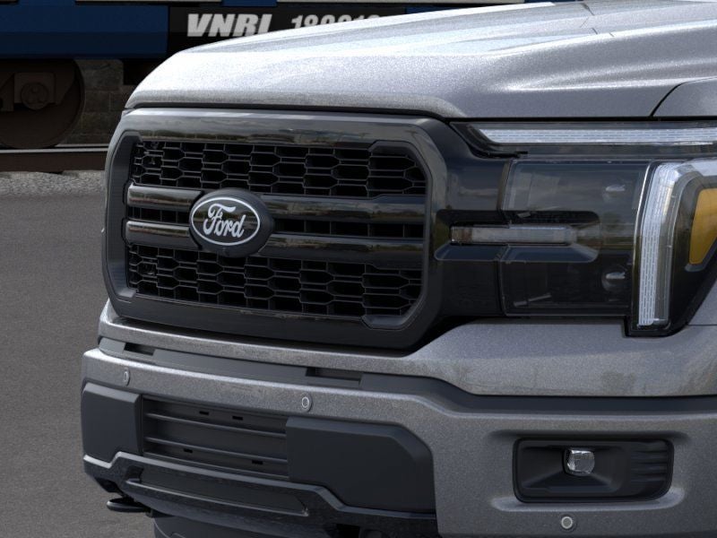 2026 Ford F-150 Lariat w/Twin Panel Roof + FX4 Pkg