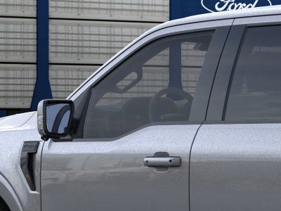 2026 Ford F-150 Lariat w/Twin Panel Roof + FX4 Pkg